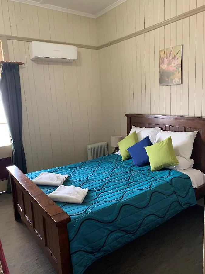 Exchange Hotel Toogoolawah 3*,