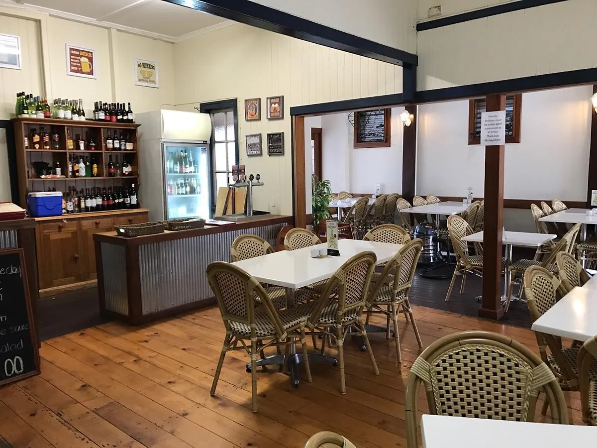 Exchange Hotel Toogoolawah 3*,